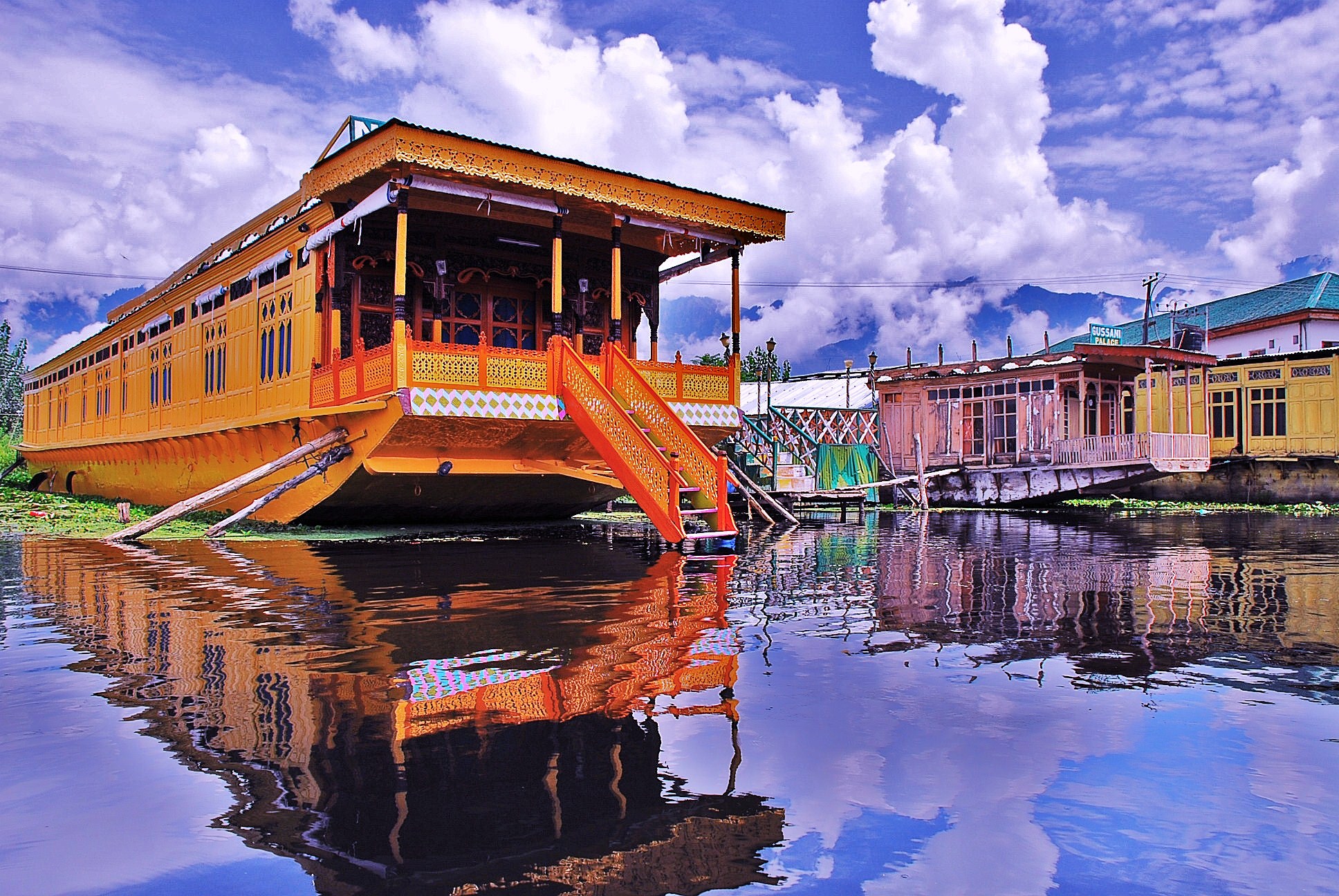 House Boats