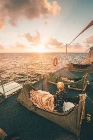 Sleep-on-the-Reef
