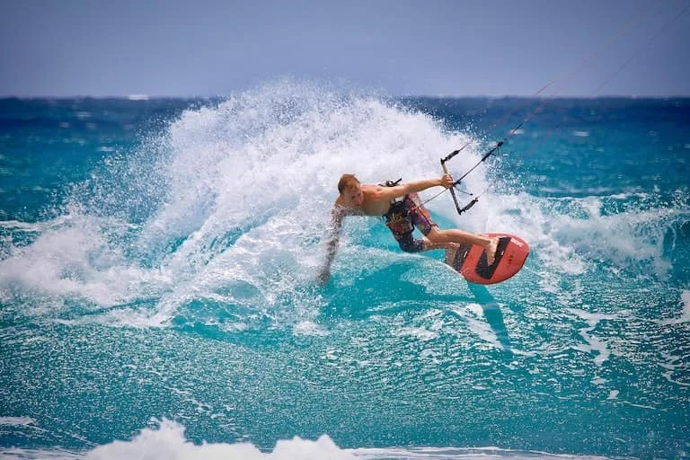 Kitesurfing-in-maldives