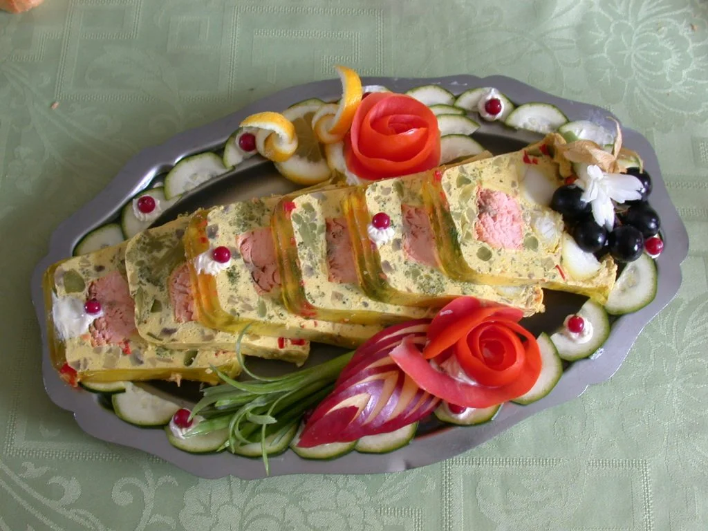 Relish Authentic French Cuisines on your Europe tour!