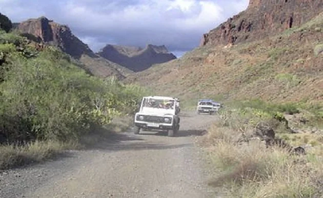 Get off the beaten track with jeep safaris