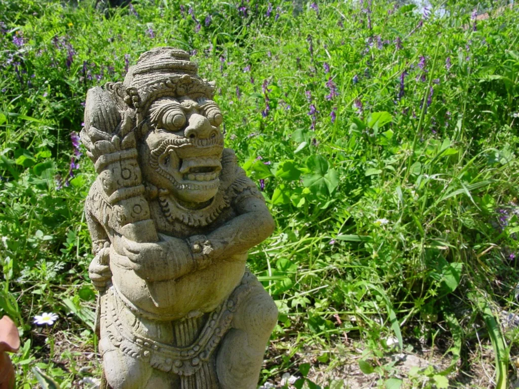 Temple_guard_Bali